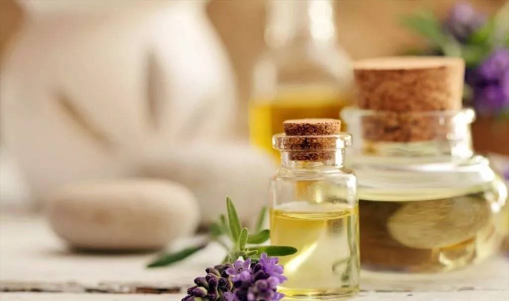 推荐六款口碑好的精油