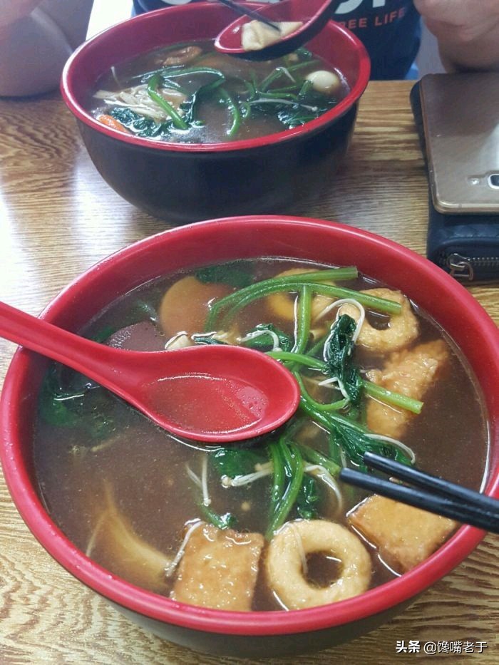 各地“麻辣烫”中，网评最好吃的前3名，看看你吃过几种？