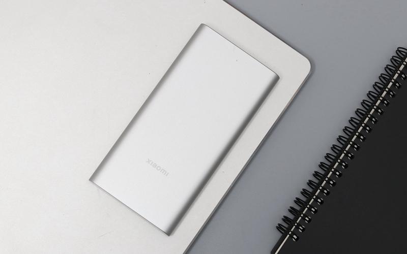 小米新品充电宝评测：三口同时输出，最大输出功率为22.5W