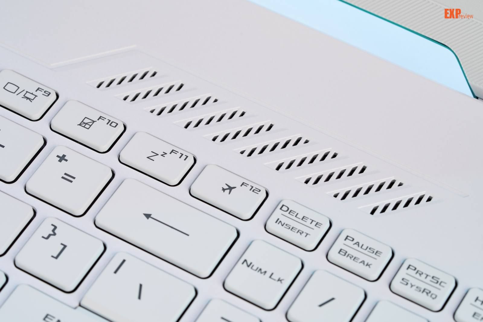 华硕天选3游戏本评测：好看又能打，面面俱到的真香游戏本