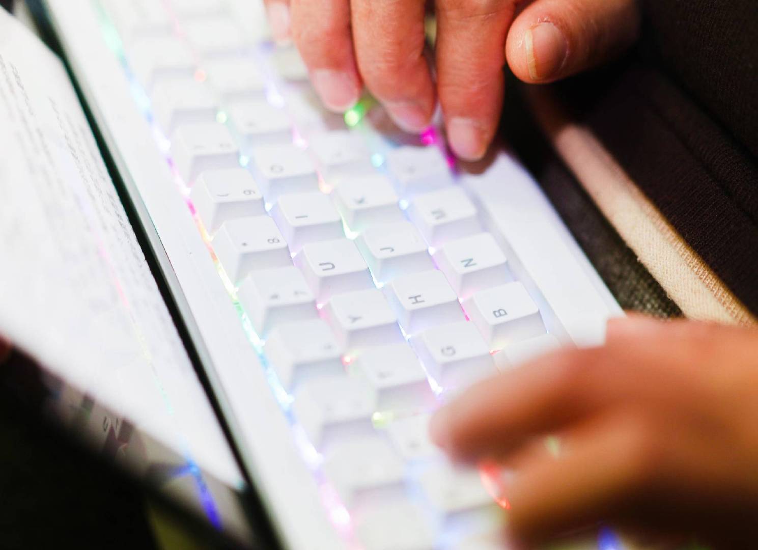 iPad的好助手，移动办公新方式，黑爵K620T提升码字效率