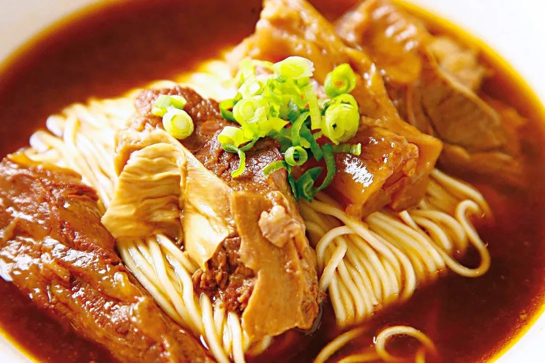 中国牛肉面图鉴，别说你只吃过兰州的