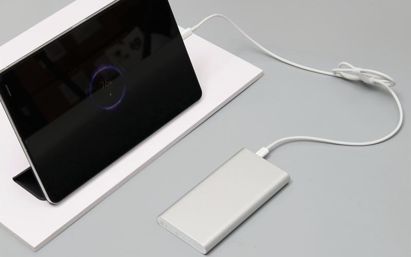 小米新品充电宝评测：三口同时输出，最大输出功率为22.5W