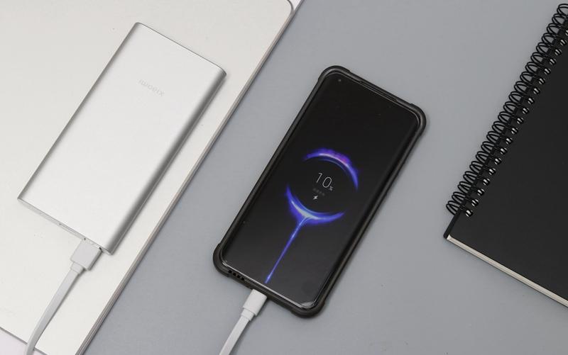小米新品充电宝评测：三口同时输出，最大输出功率为22.5W