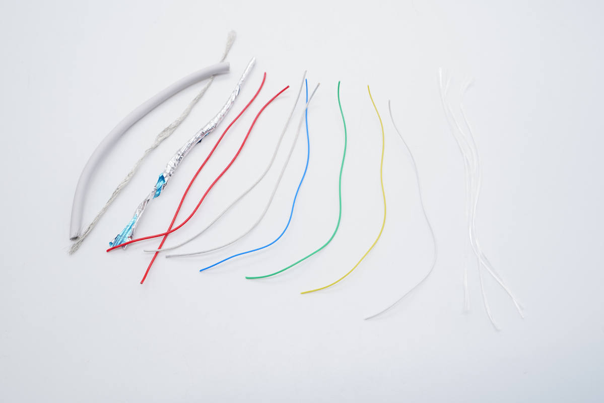 既支持100W PD快充又支持120W私有快充，小米新款超级快充CC线拆解