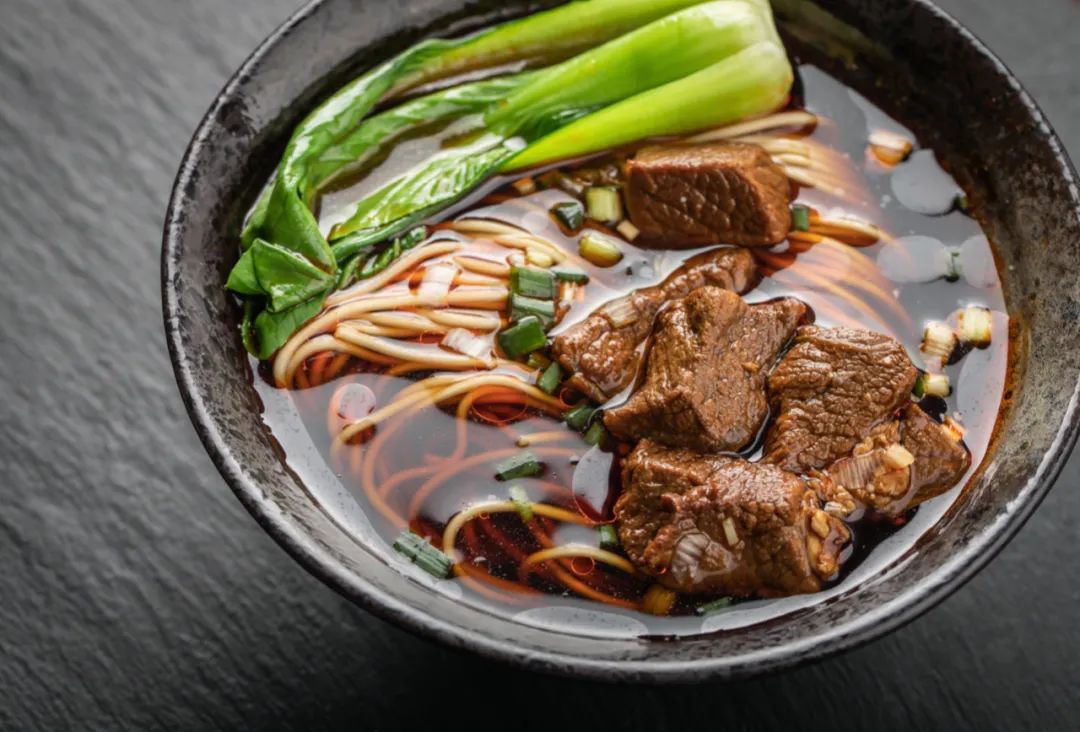 中国牛肉面图鉴，别说你只吃过兰州的