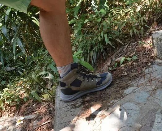 Merrell迈乐的登山鞋怎么样？第一次穿出去测评会有什么惊喜？