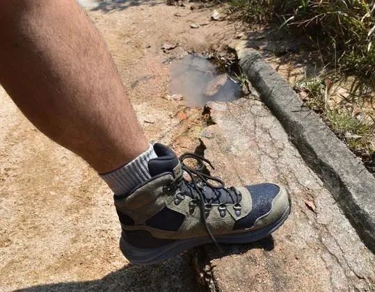 Merrell迈乐的登山鞋怎么样？第一次穿出去测评会有什么惊喜？