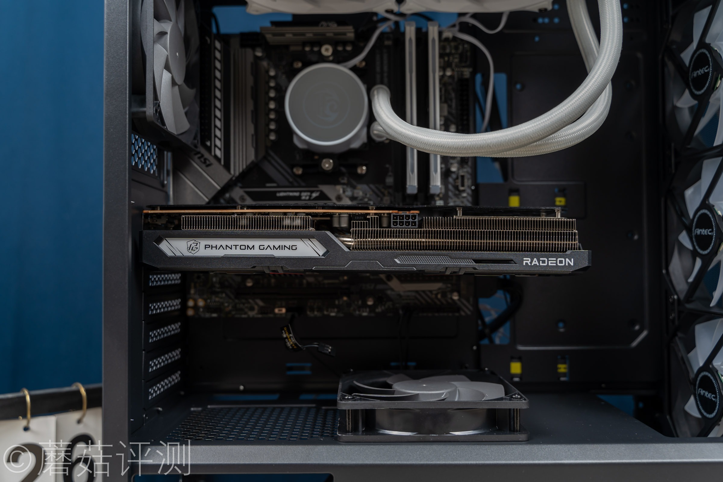 颜值出众，散热给力、华擎RX6600XT幻影电竞PGD显卡 评测