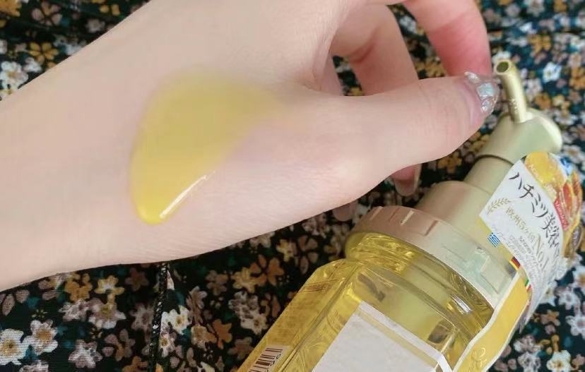 5款滋润又清爽的护发精油，味道不输香水，第二天还有香味