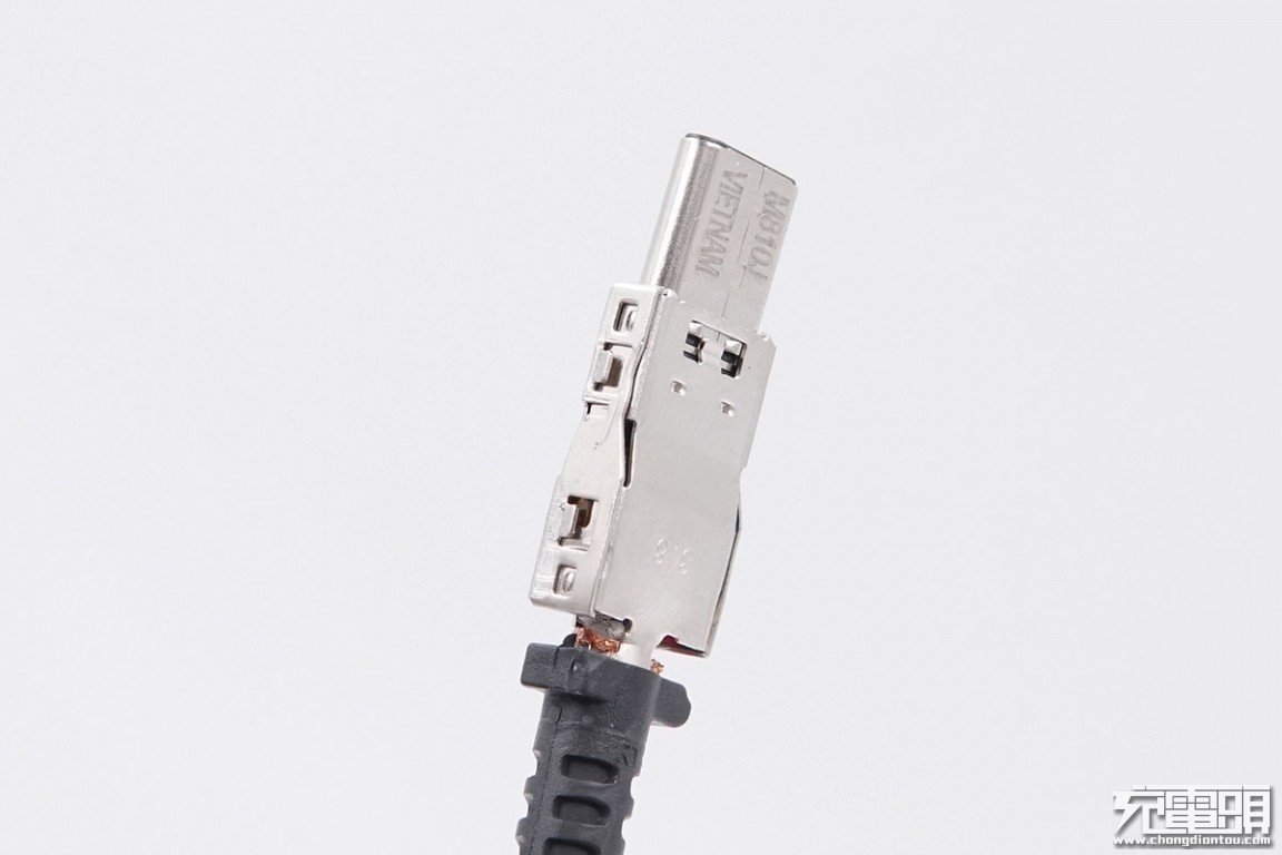 拆解报告：SAMSUNG三星45W充电器原装CC线缆