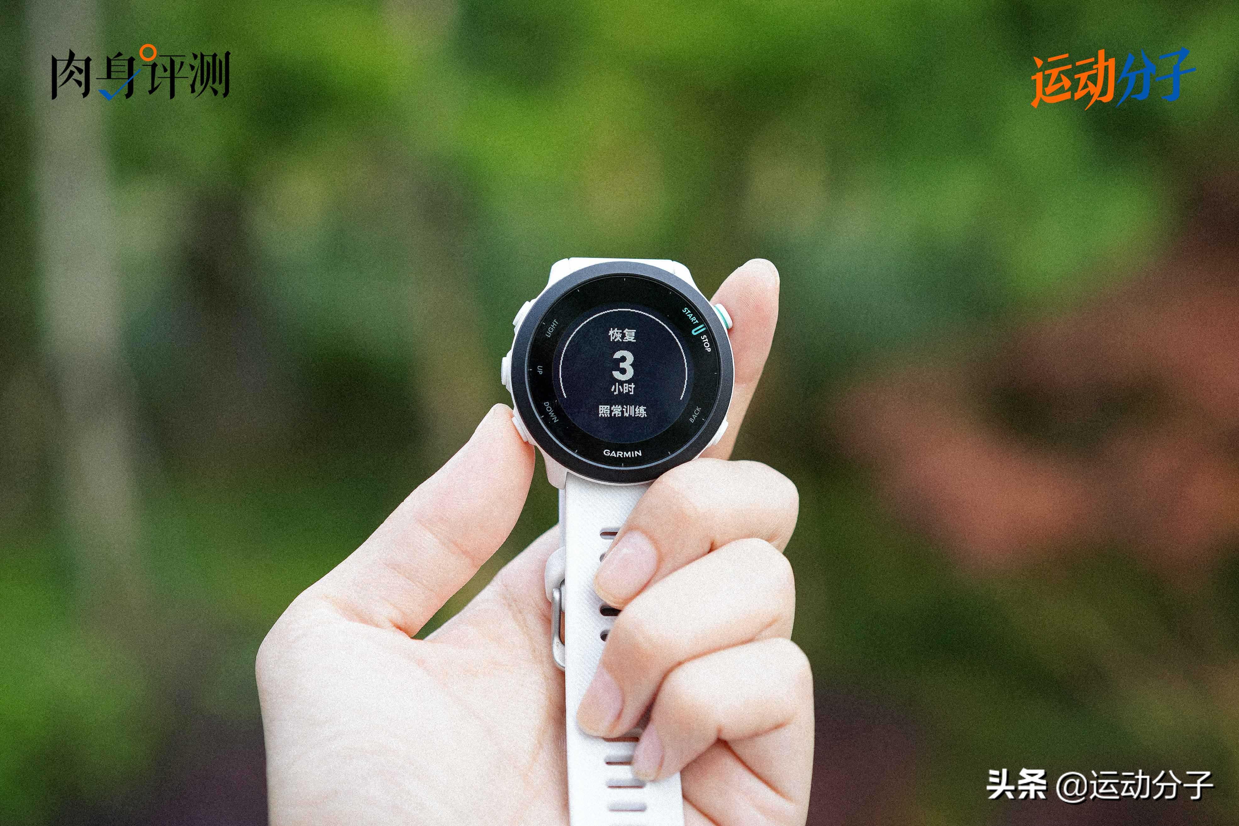 佳明Forerunner 158：跑步手表“机王”235的接班人，可靠也实在