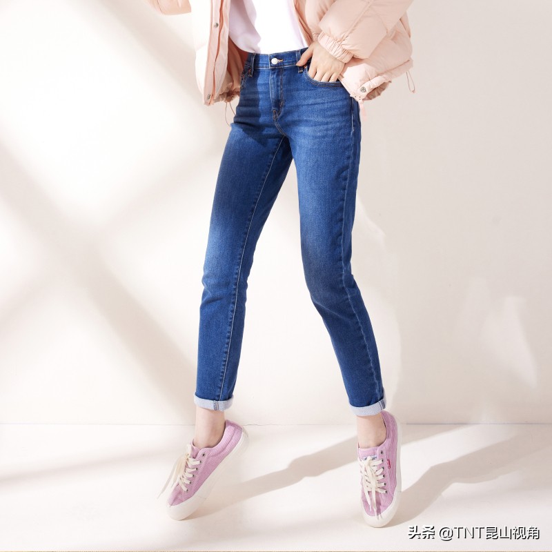 女士牛仔裤十大品牌，直筒牛仔裤，修身牛仔裤，牛仔裤什么品牌好