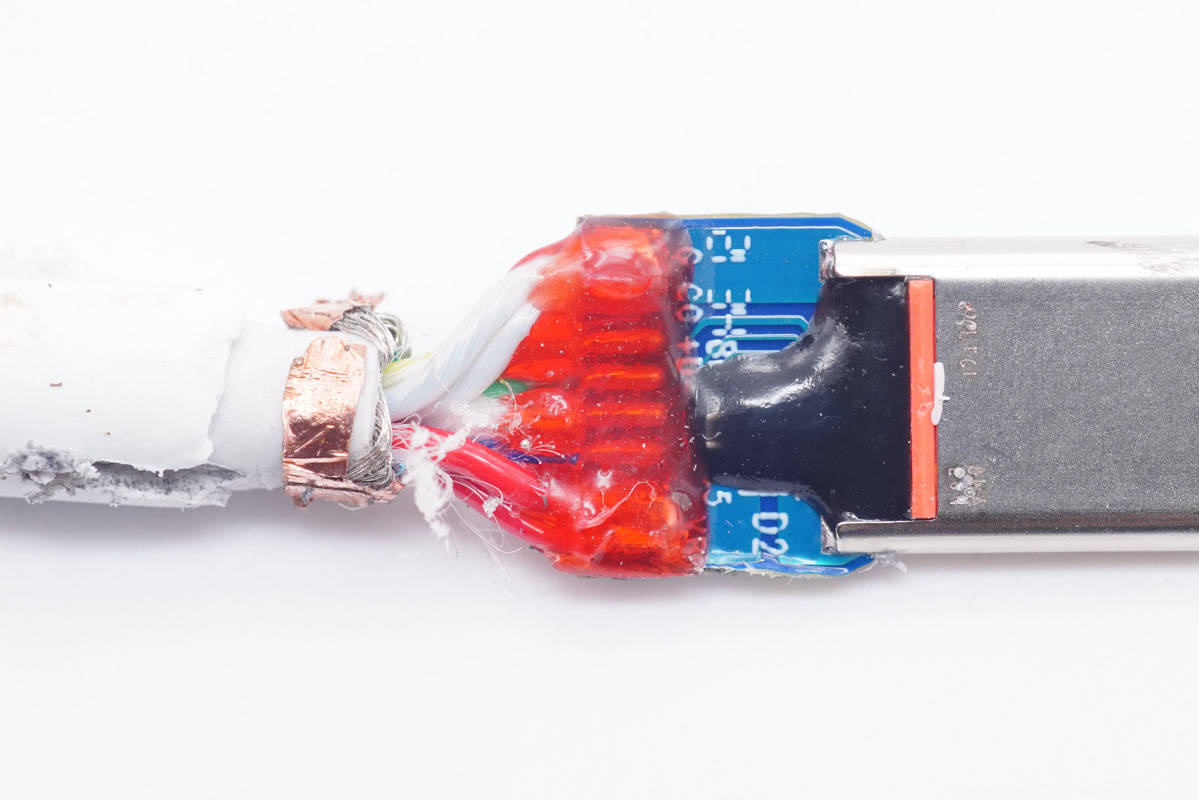 既支持100W PD快充又支持120W私有快充，小米新款超级快充CC线拆解