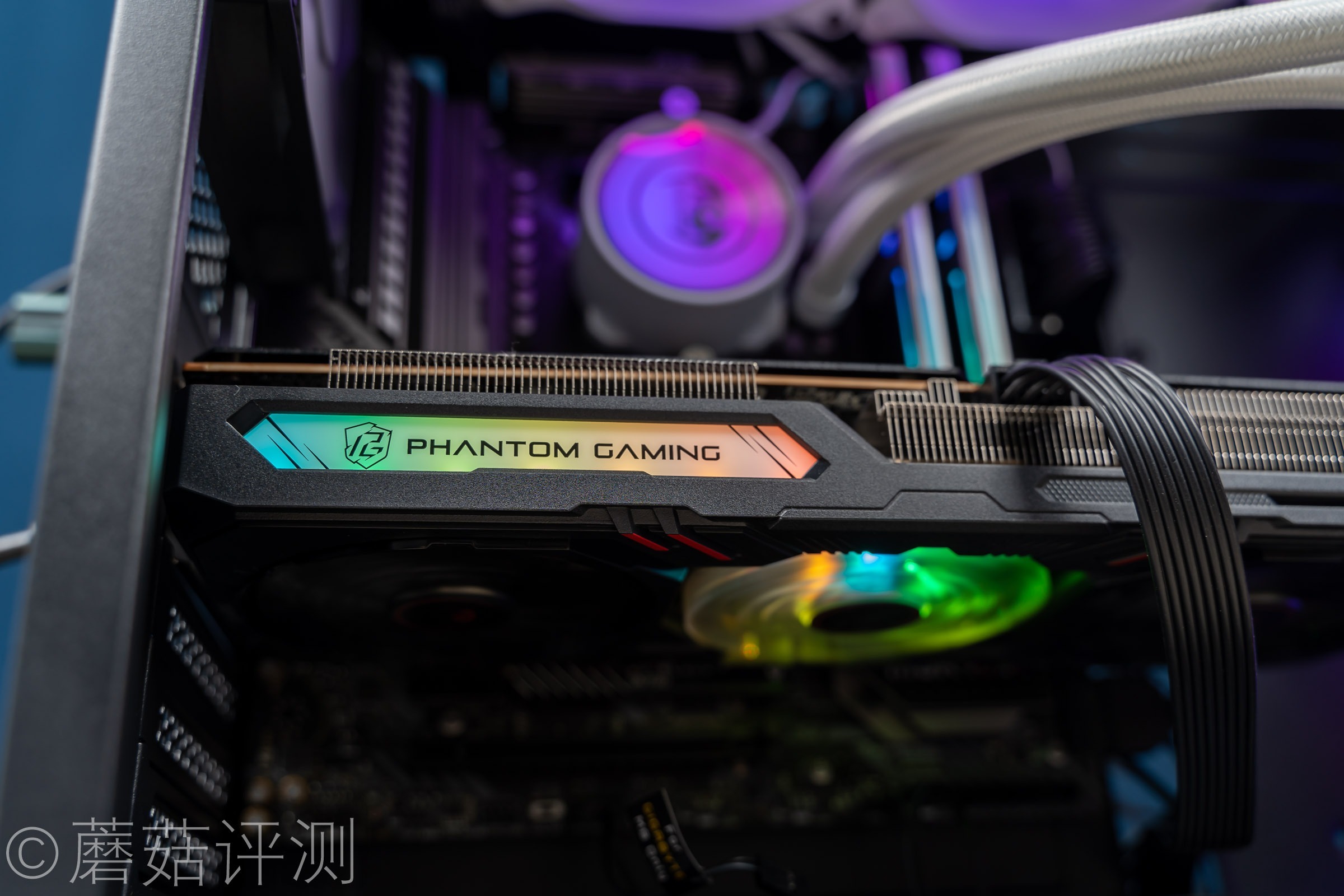 颜值出众，散热给力、华擎RX6600XT幻影电竞PGD显卡 评测