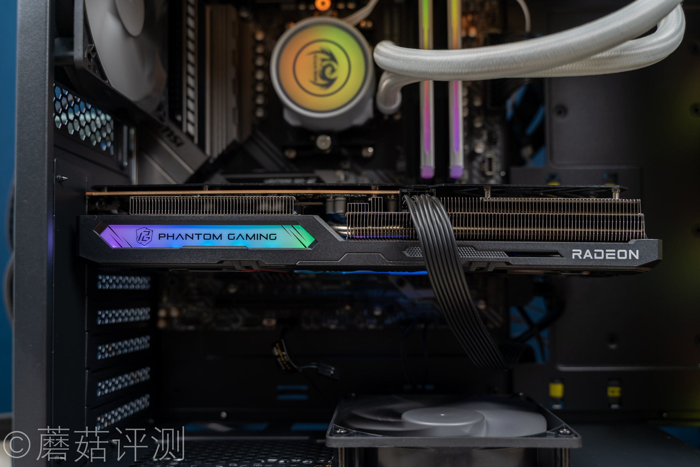 颜值出众，散热给力、华擎RX6600XT幻影电竞PGD显卡 评测