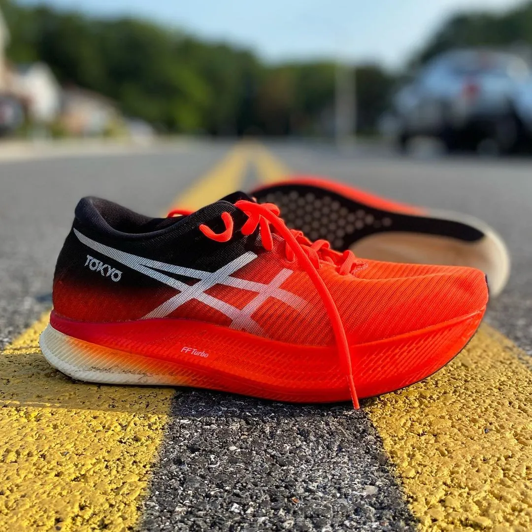 行走的中流砥柱！一篇教你ASICS跑鞋怎么选