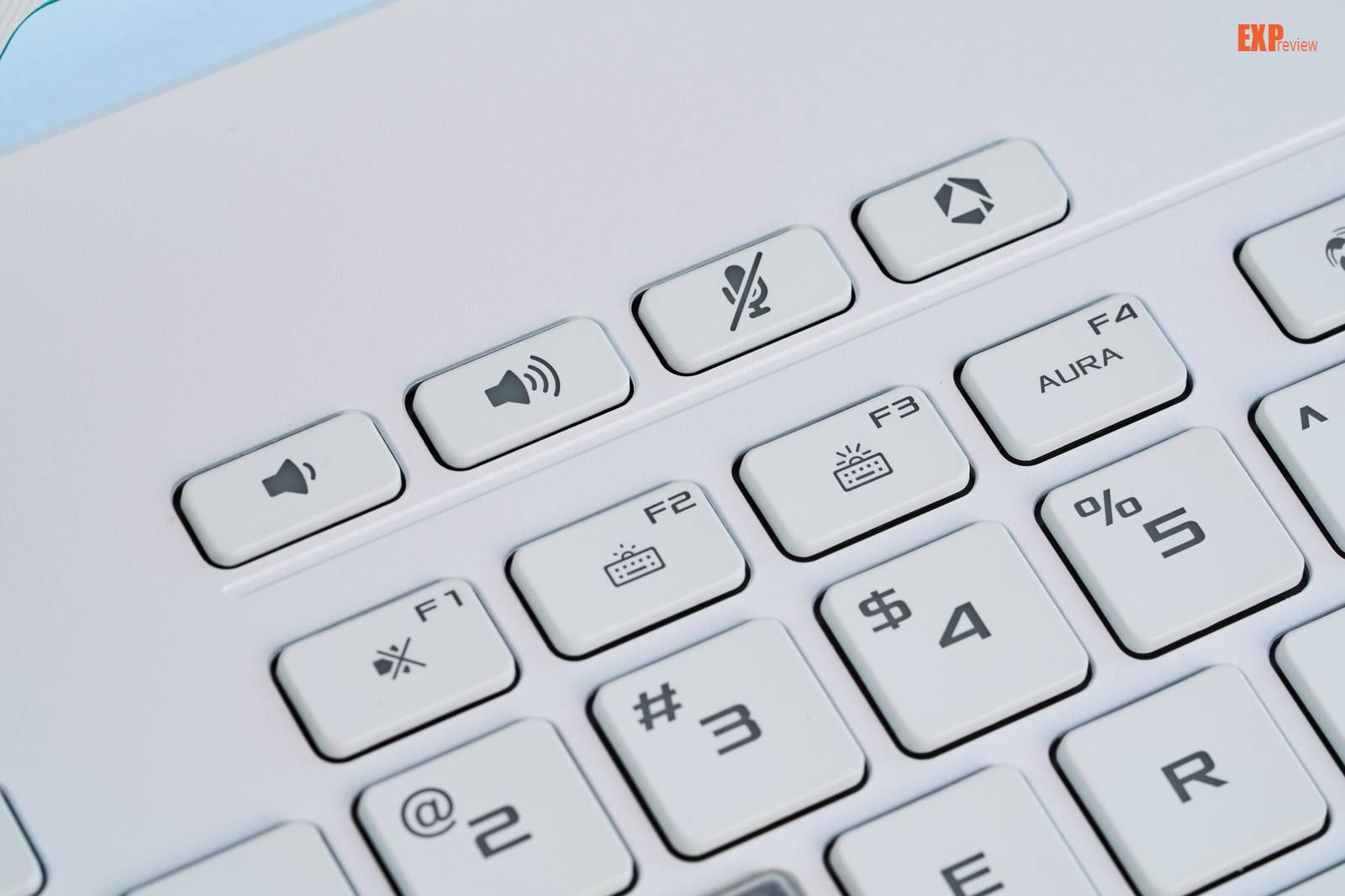 华硕天选3游戏本评测：好看又能打，面面俱到的真香游戏本