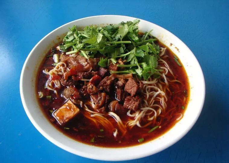 中国牛肉面图鉴，别说你只吃过兰州的