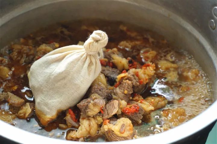 中国牛肉面图鉴，别说你只吃过兰州的