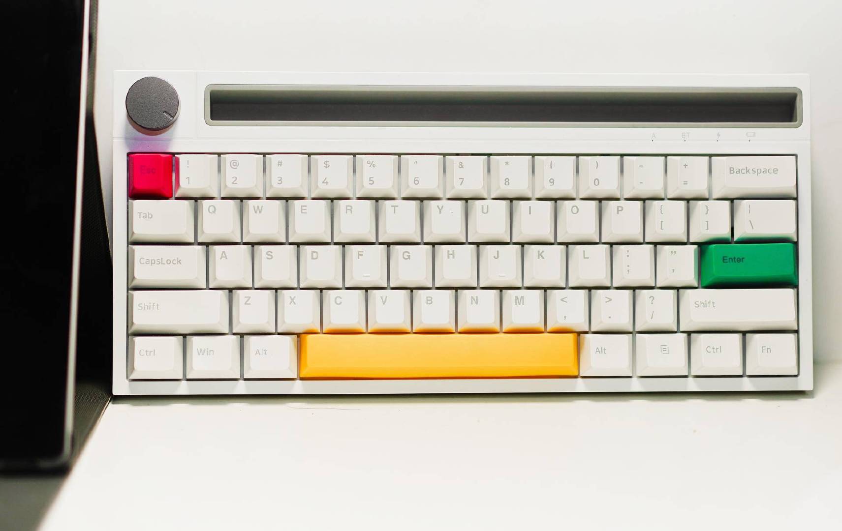 iPad的好助手，移动办公新方式，黑爵K620T提升码字效率