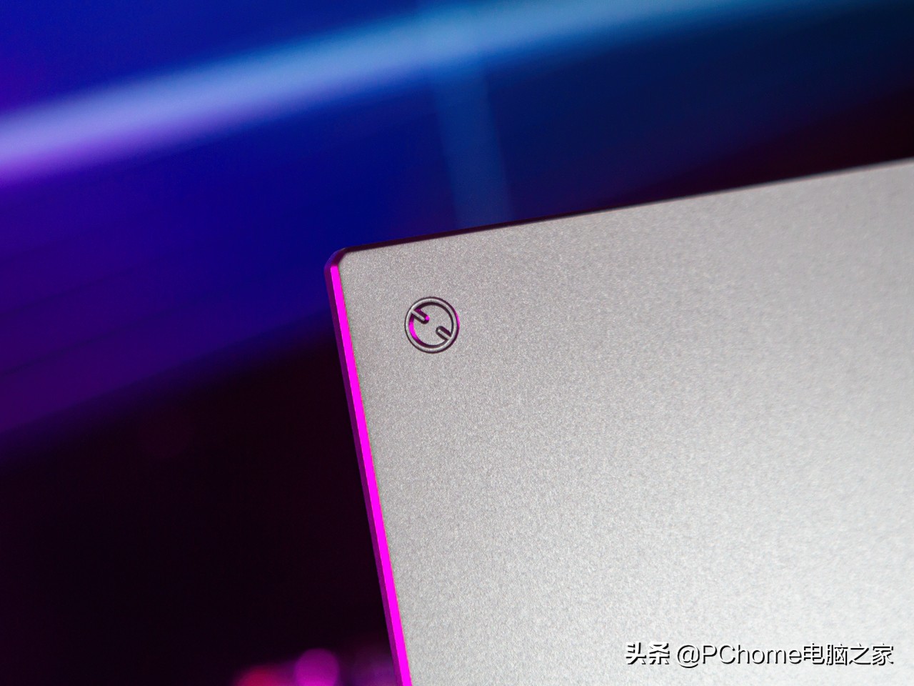 这位“六边形战士”有点萌 华硕天选3游戏本锐龙版评测