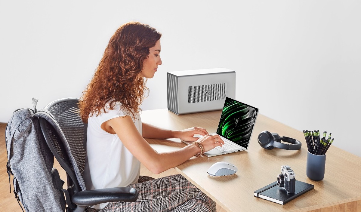 Razer Book 深度测评 真实体验后才知道有多好