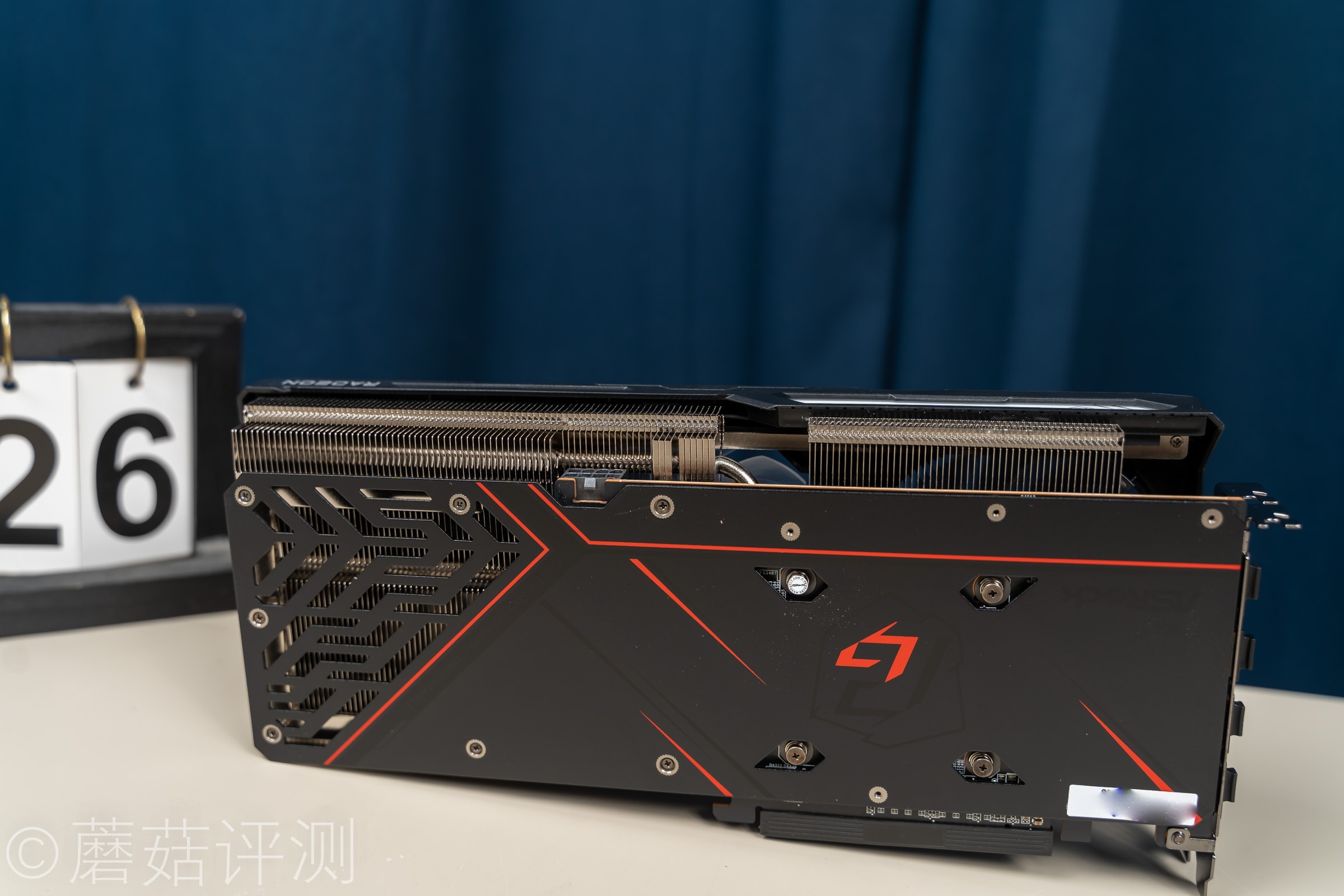 颜值出众，散热给力、华擎RX6600XT幻影电竞PGD显卡 评测