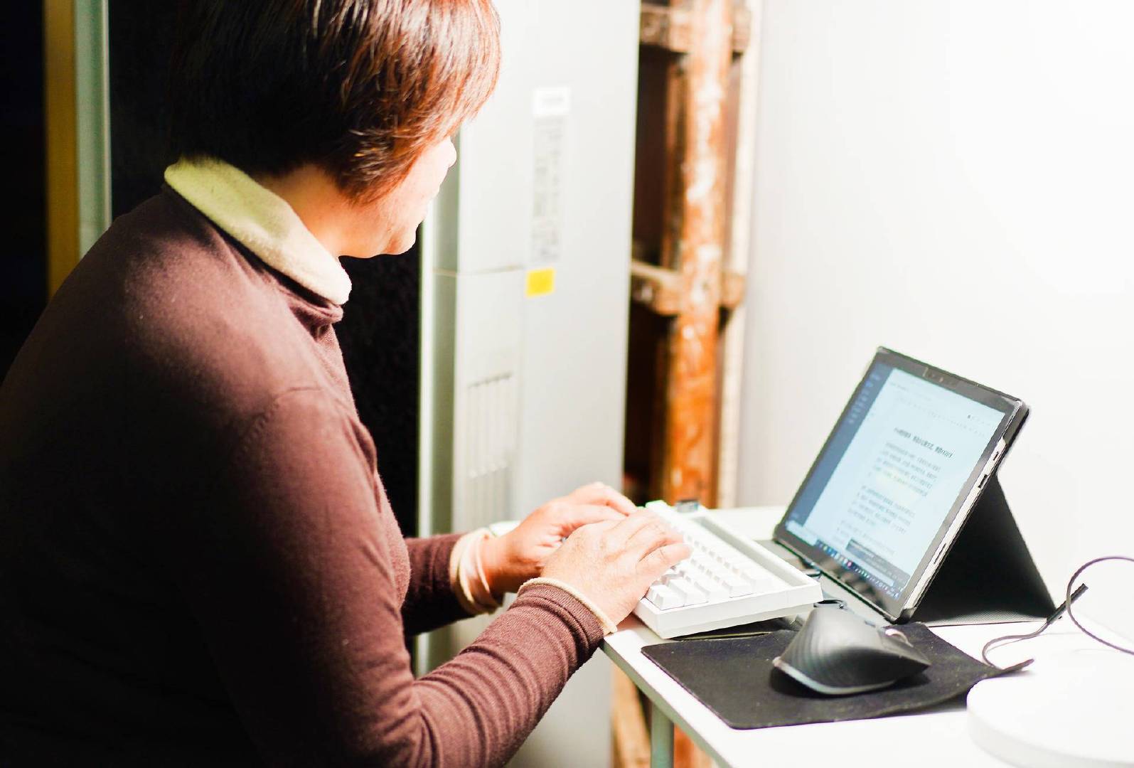 iPad的好助手，移动办公新方式，黑爵K620T提升码字效率