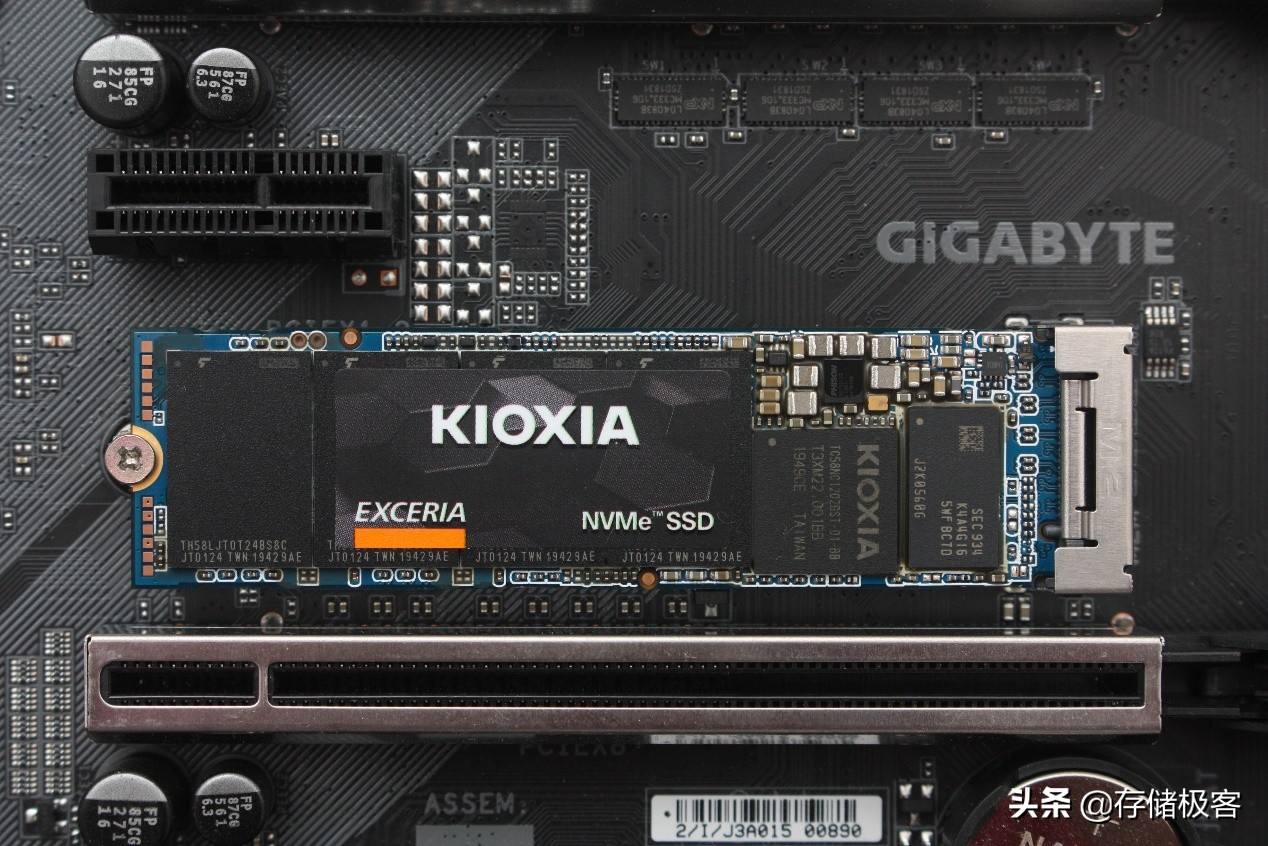 不服跑个分！常见固态硬盘测速工具性价比盘点（上）