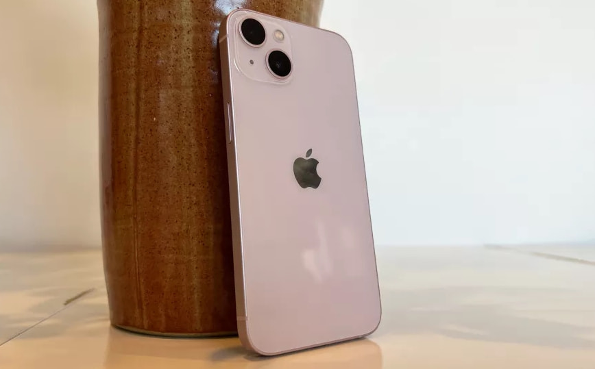 苹果手机最新售价确认，iPhone13下跌700元，果粉可以入手了