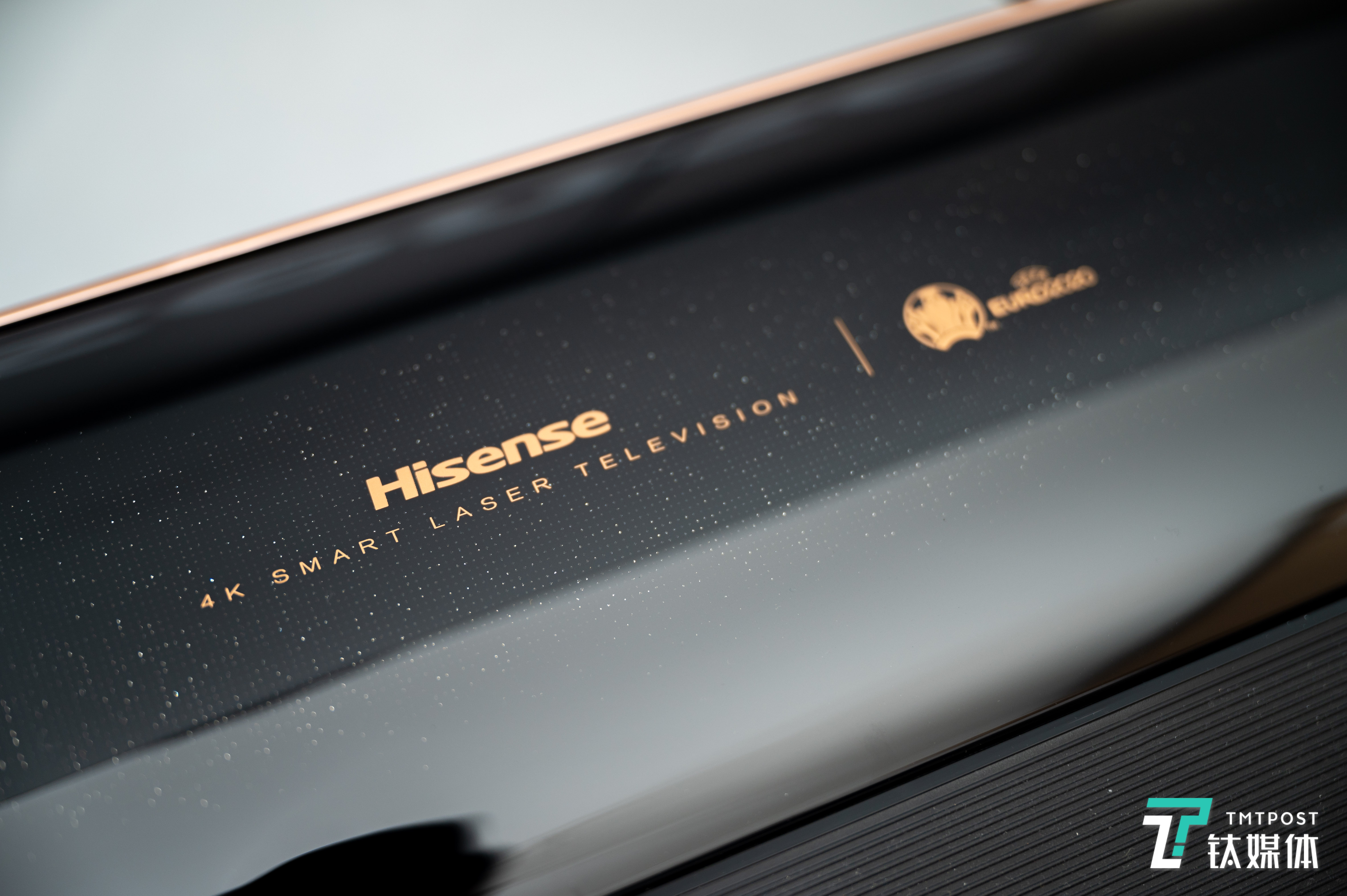 海信100L9F激光电视评测：百寸巨幕变得触手可及