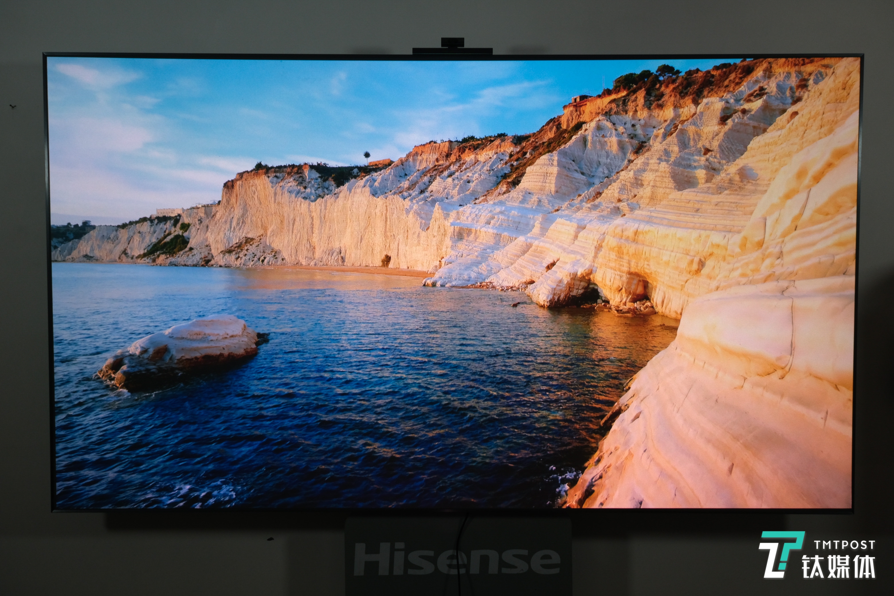 海信100L9F激光电视评测：百寸巨幕变得触手可及