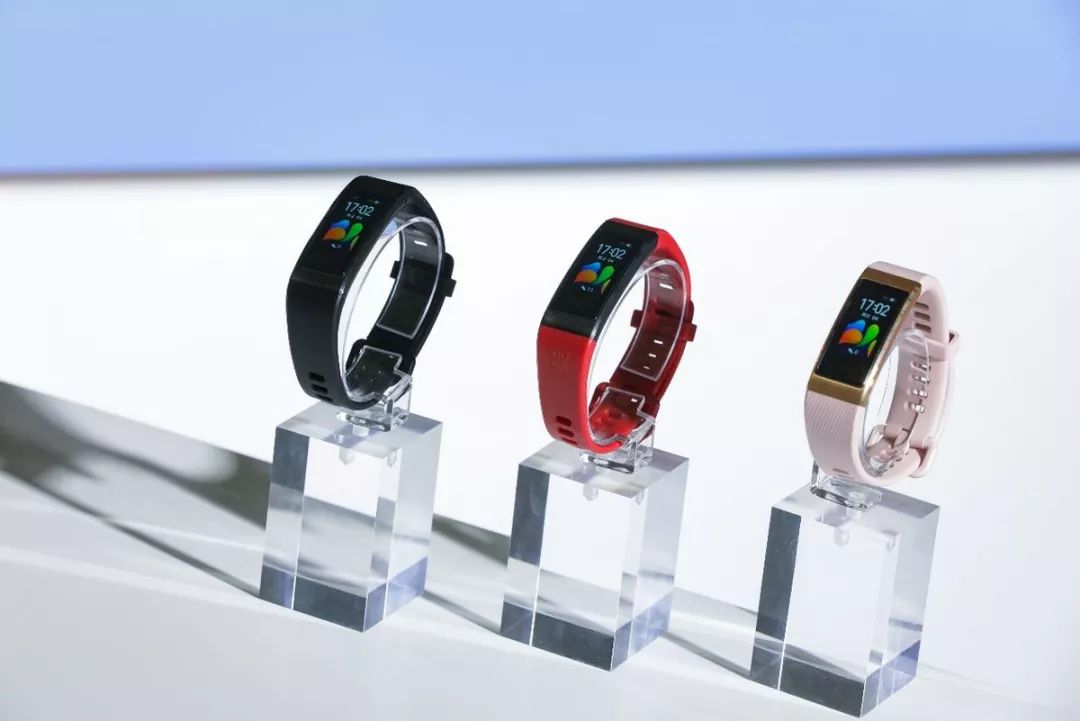 一个手环，完成你所有需求！华为手环 4 Pro 详细评测