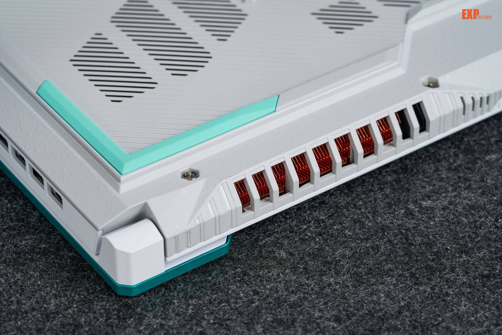 华硕天选3游戏本评测：好看又能打，面面俱到的真香游戏本