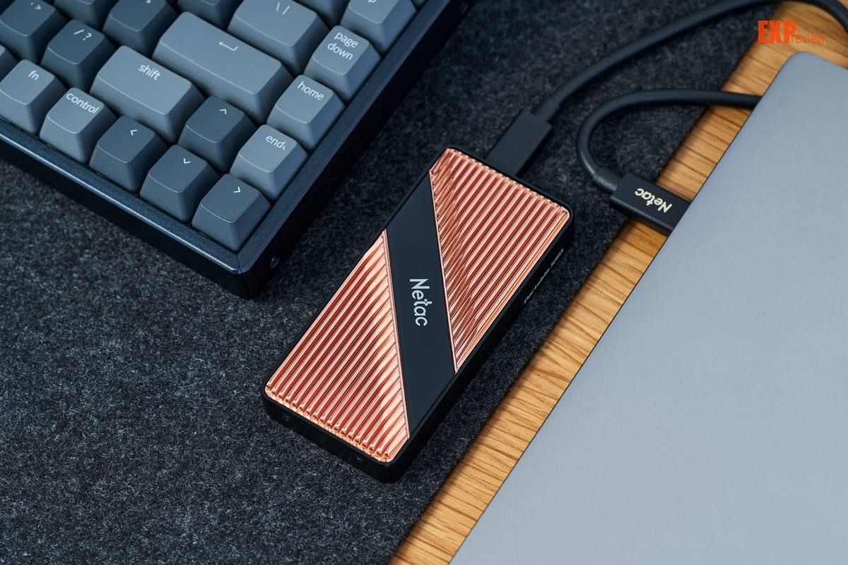 朗科ZT5 1TB移动固态硬盘评测：将内置高端SSD的性能体验随身携带