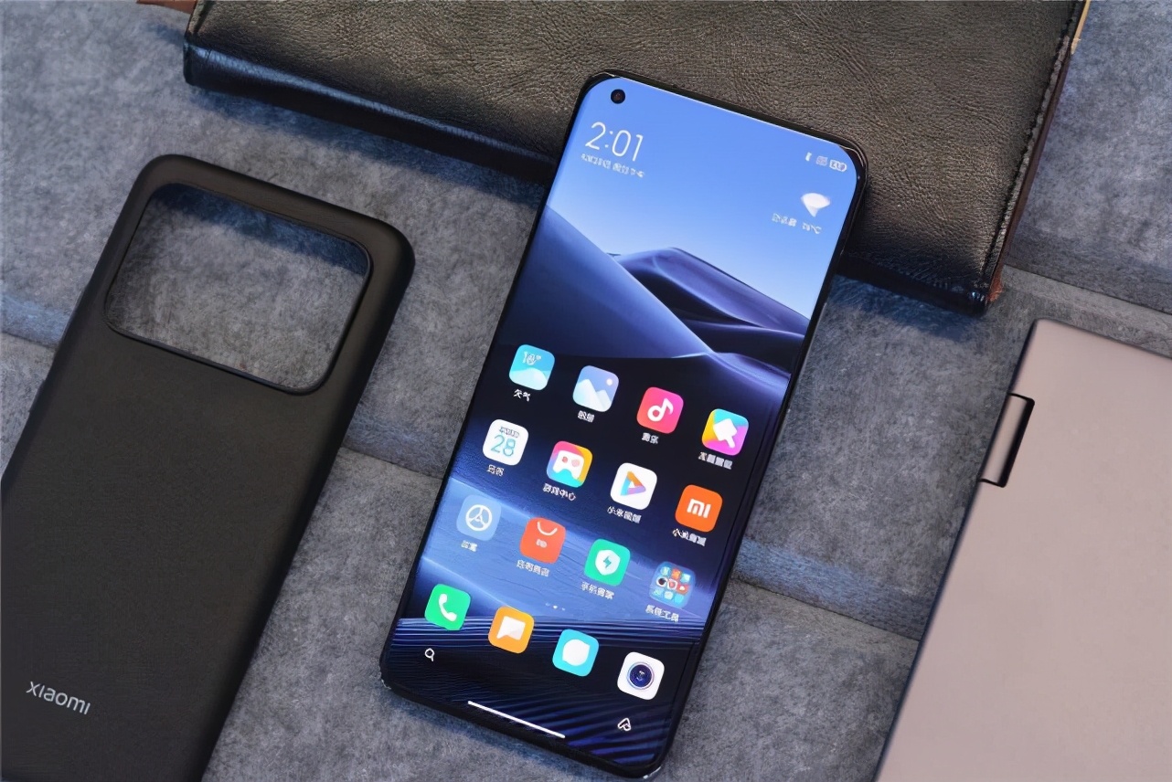 可以闭眼买的旗舰机？顶级做工+超高颜值，发烧友最爱这三款