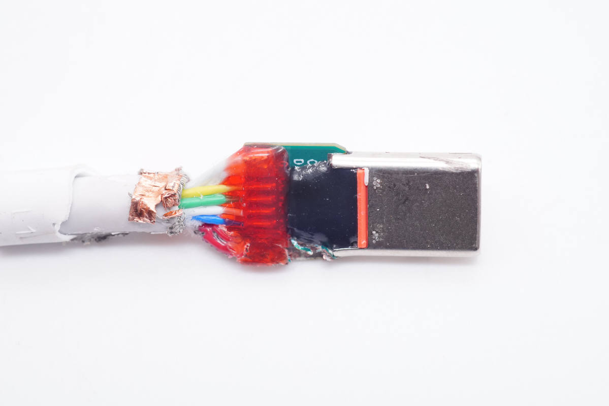 既支持100W PD快充又支持120W私有快充，小米新款超级快充CC线拆解