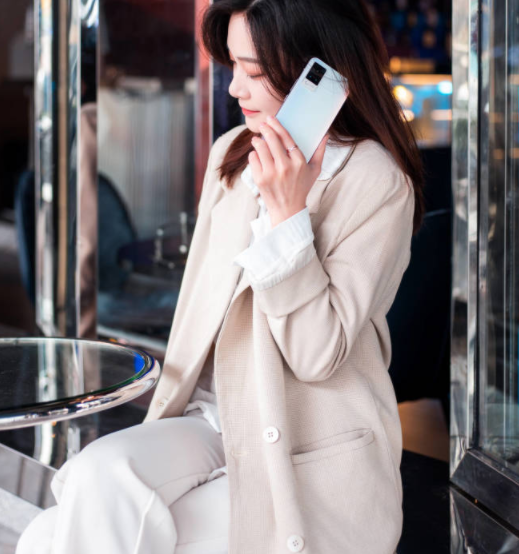 盘点目前“最好用”的3款手机，公认的性价比高，免得花冤枉钱