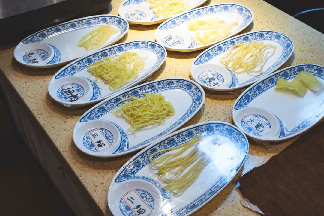 中国牛肉面图鉴，别说你只吃过兰州的