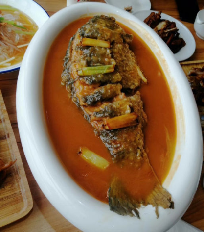 郑州最有名的“叫花鸡”，一个本土的品牌，凭什么火了22年