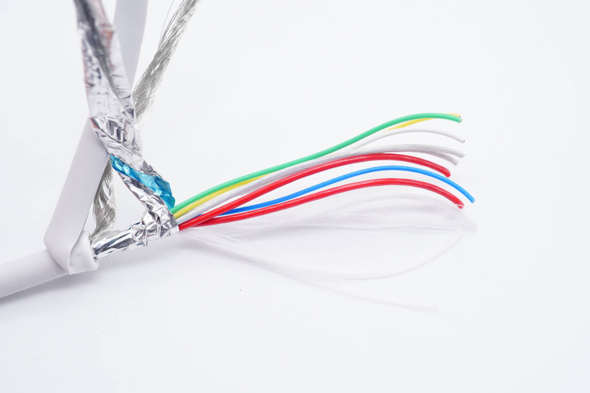 既支持100W PD快充又支持120W私有快充，小米新款超级快充CC线拆解