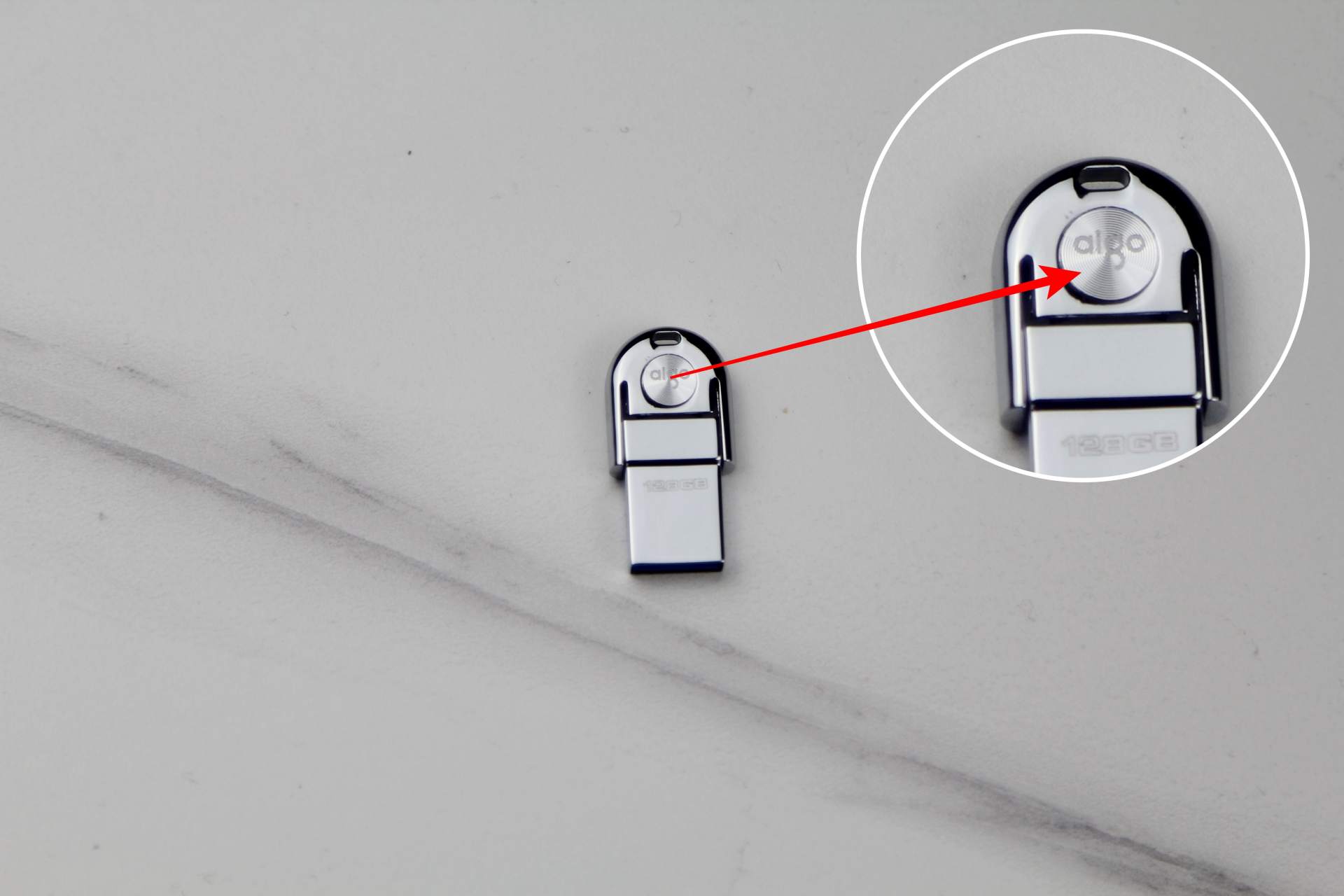 用手机U盘备份或导出手机文件，还能扩容