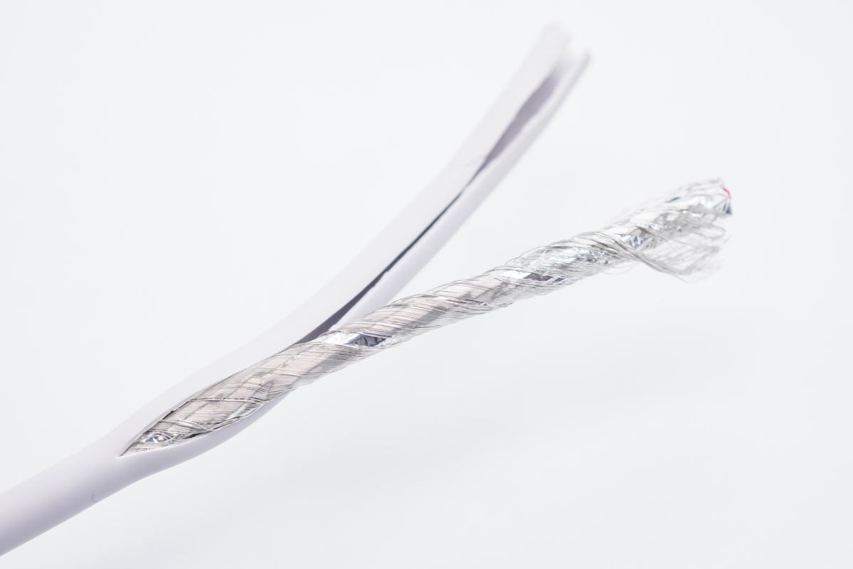 既支持100W PD快充又支持120W私有快充，小米新款超级快充CC线拆解