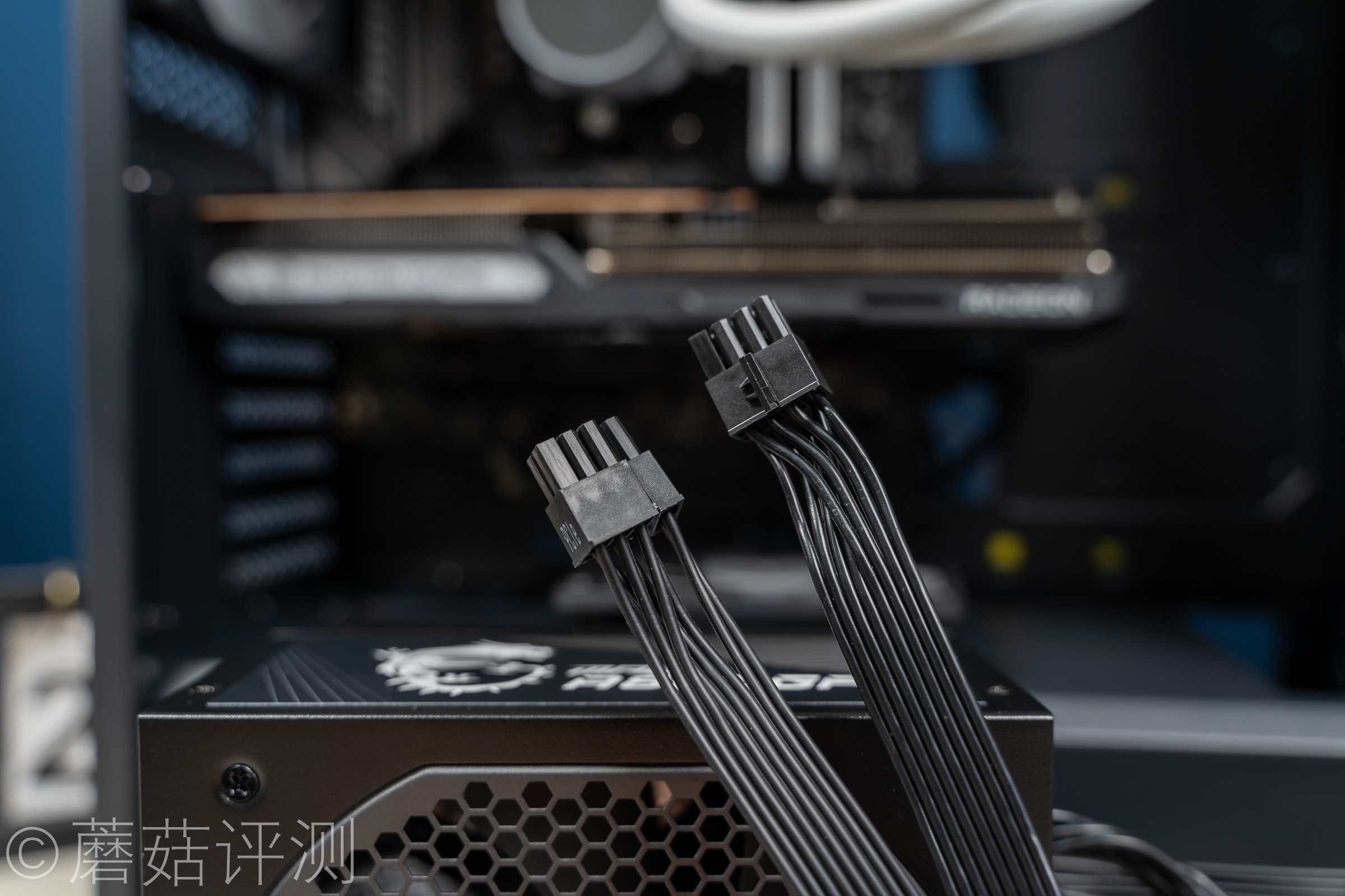 颜值出众，散热给力、华擎RX6600XT幻影电竞PGD显卡 评测