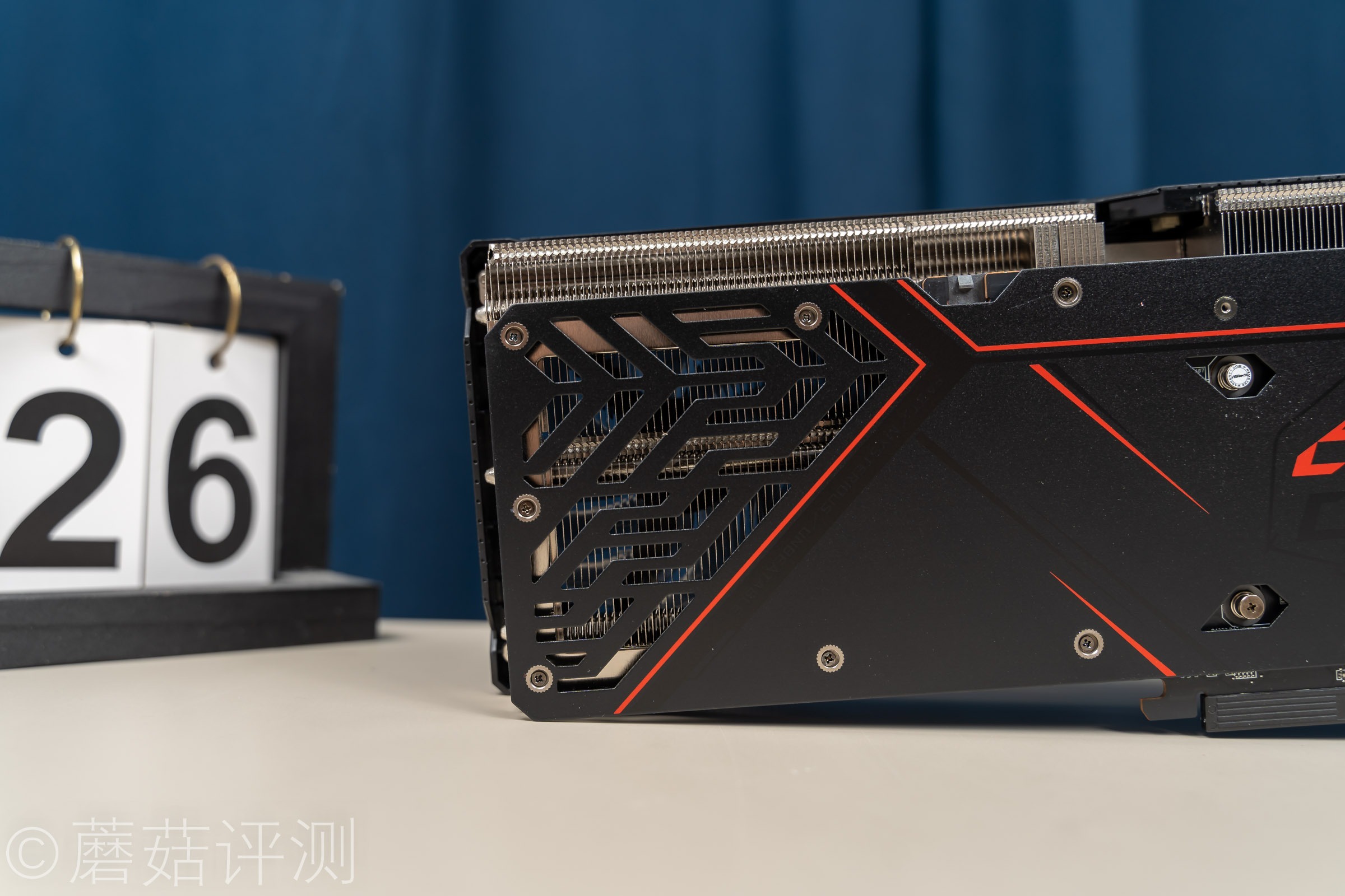 颜值出众，散热给力、华擎RX6600XT幻影电竞PGD显卡 评测