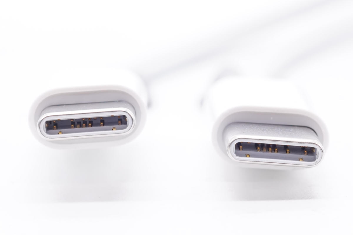 苹果原装数据线新款上市，快来测试下性能有没有变化