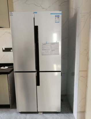 华凌冰箱体验：十字对开门大容量，一次囤满一周食材