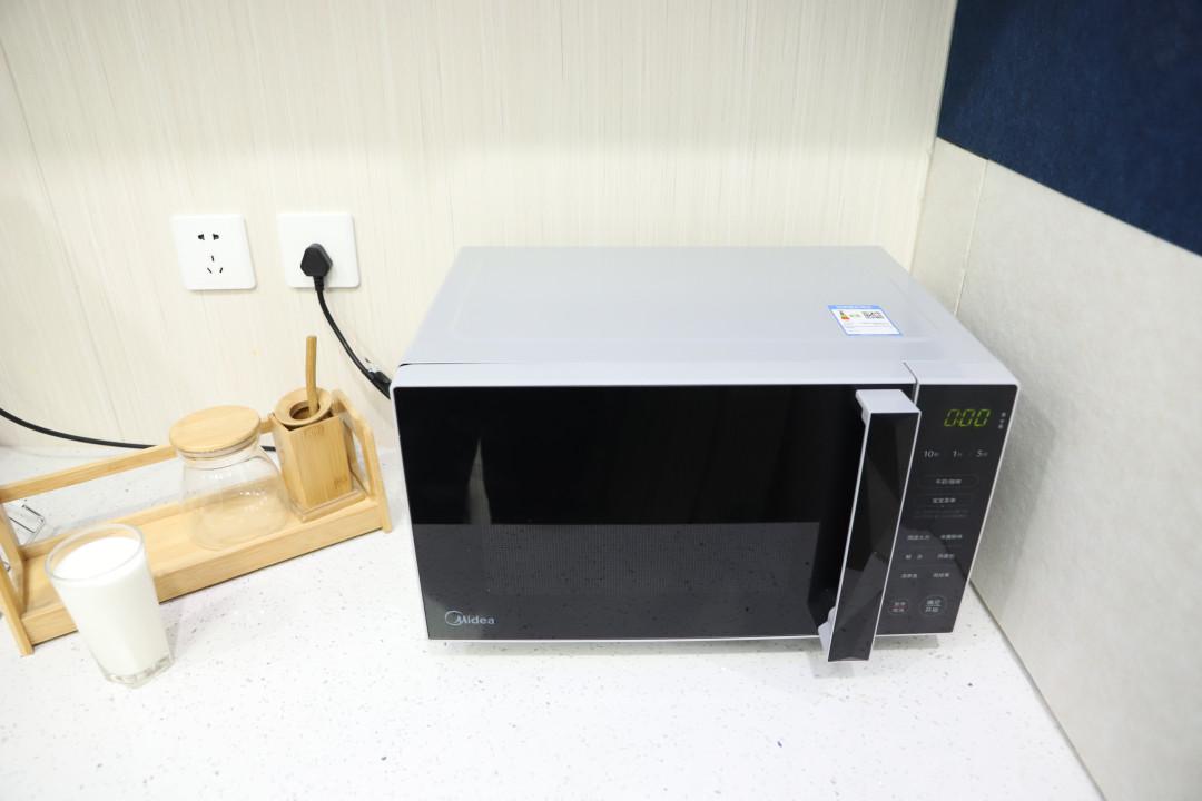 满足我的日常需要 美的M3-L233B微波炉快速测评