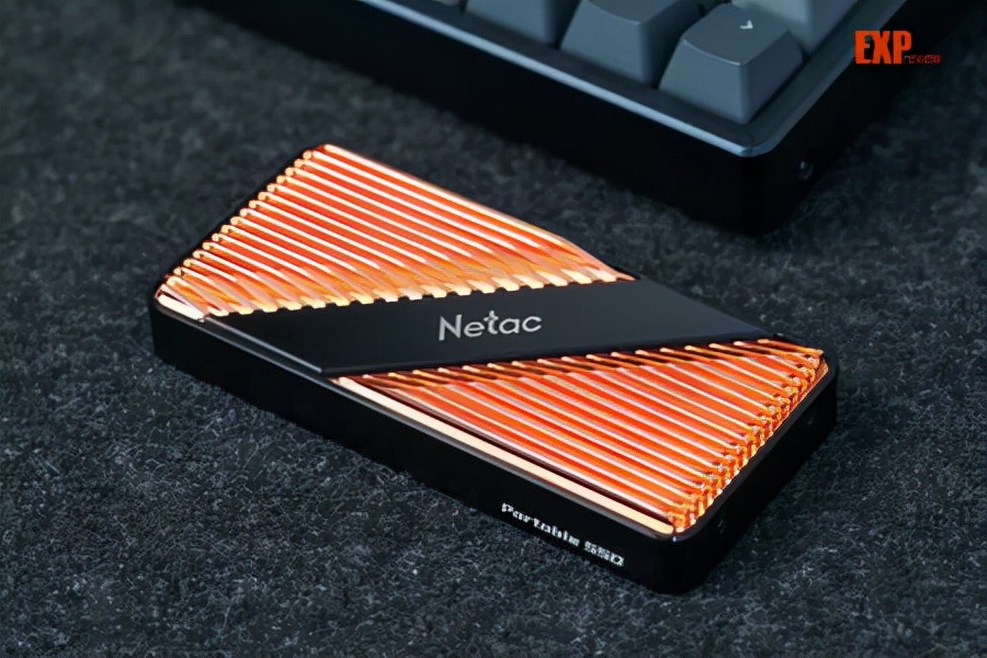 朗科ZT5 1TB移动固态硬盘评测：将内置高端SSD的性能体验随身携带